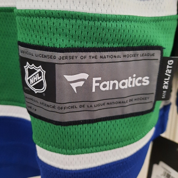 BNWT Canucks Jerseys - Picture 4 of 5